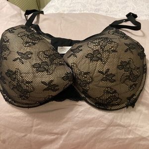 Victoria’s Secret bio fit 34D D lace covered bra